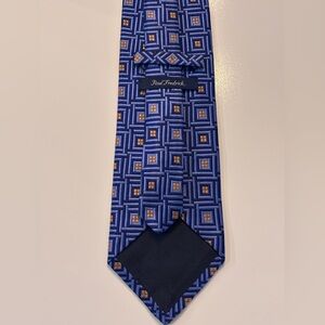 Paul Fredrick Navy and Gold Geometric Tie